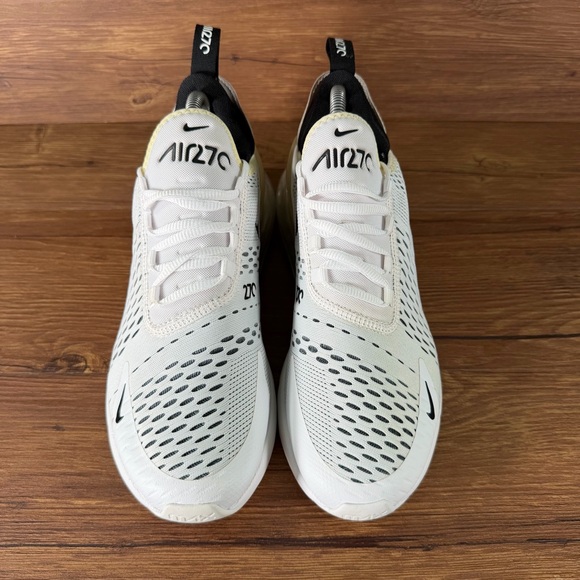 Nike Air Max 270 Athletic Sneakers Women’s Size 9.5 Low Top Shoes - Picture 7 of 11